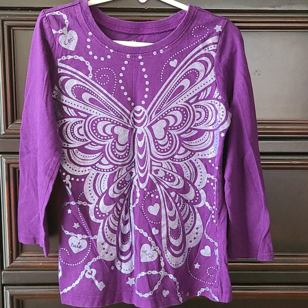 * Gently Used Size S (5/6) Sparkly Tee